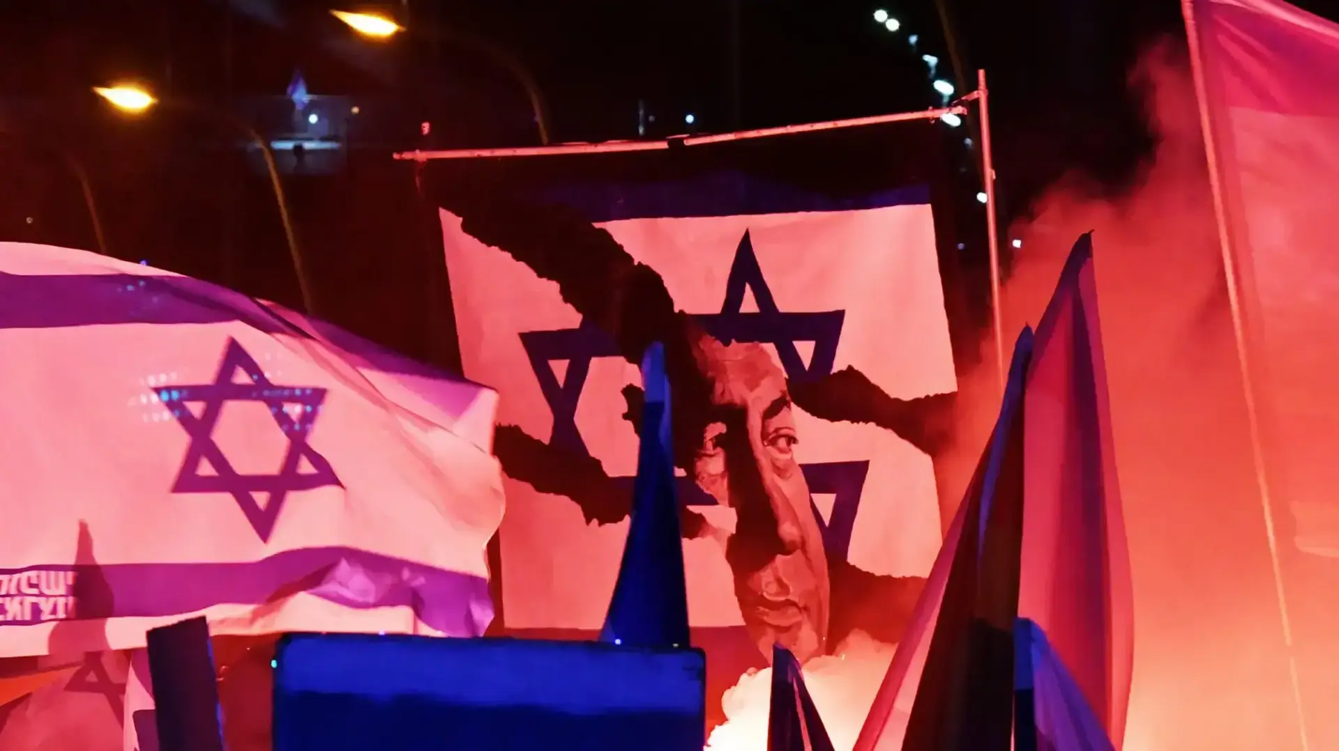 הפגנה נגד המהפכה המשפטית, קפלן, תל אביב. 6 במאי 2023 הפגנה נגד המהפכה המשפטית, קפלן, תל אביב. 6 במאי 2023