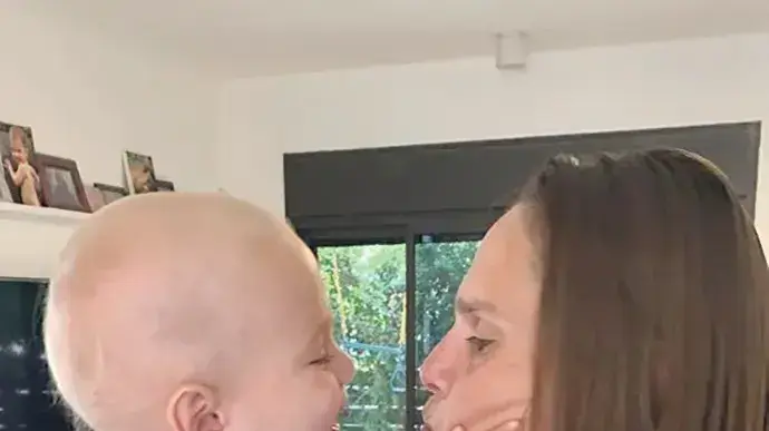 עינת דדו בראליה ובנה שיר