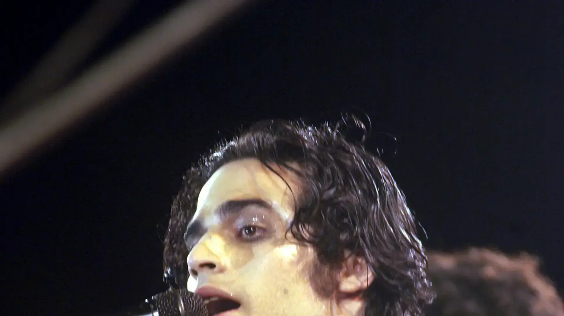 אביב גפן אביב גפן