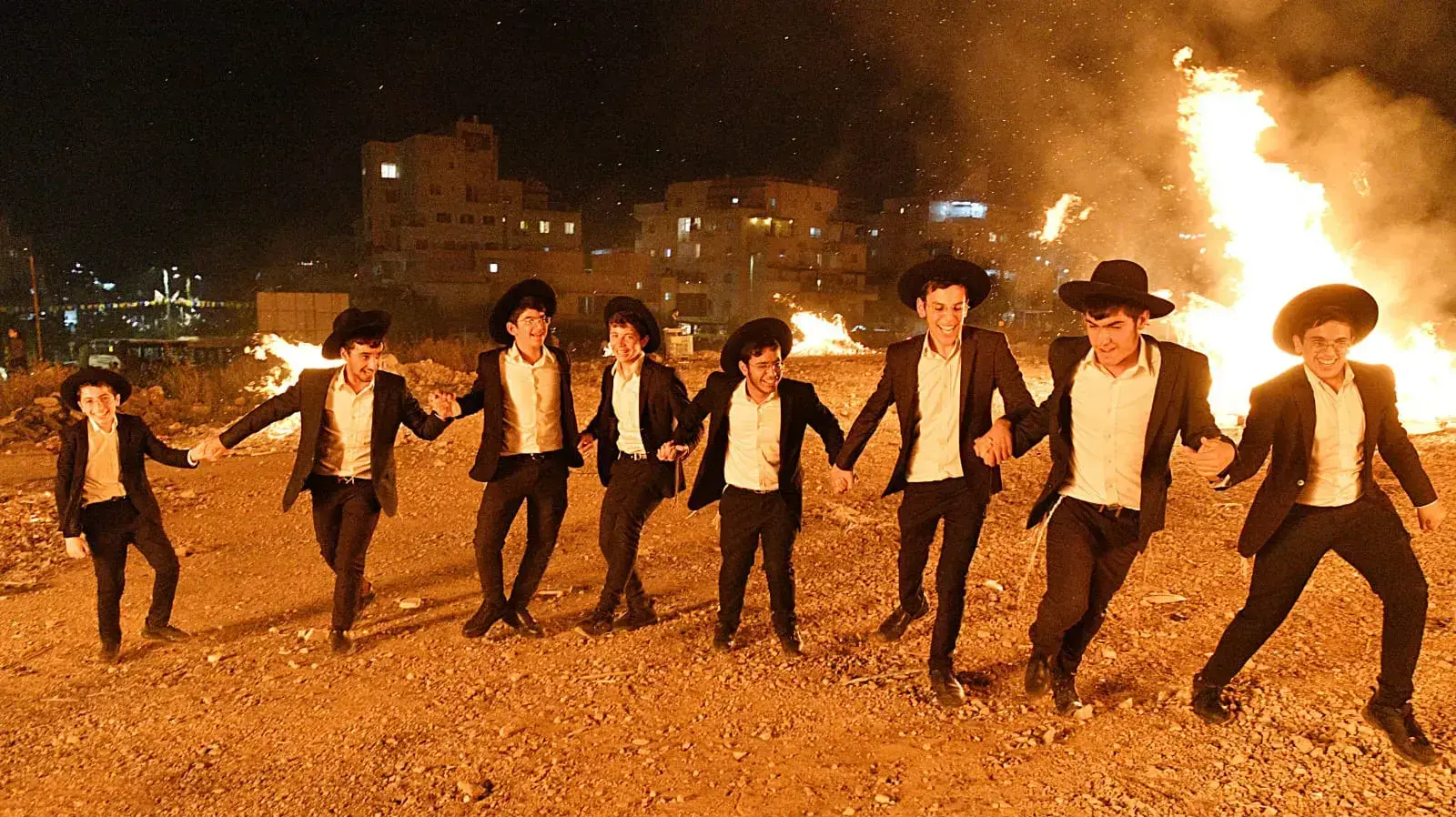 הדלקת מדורות, ל"ג בעומר, אלעד, 9 במאי 2023 הדלקת מדורות, ל"ג בעומר, אלעד, 9 במאי 2023