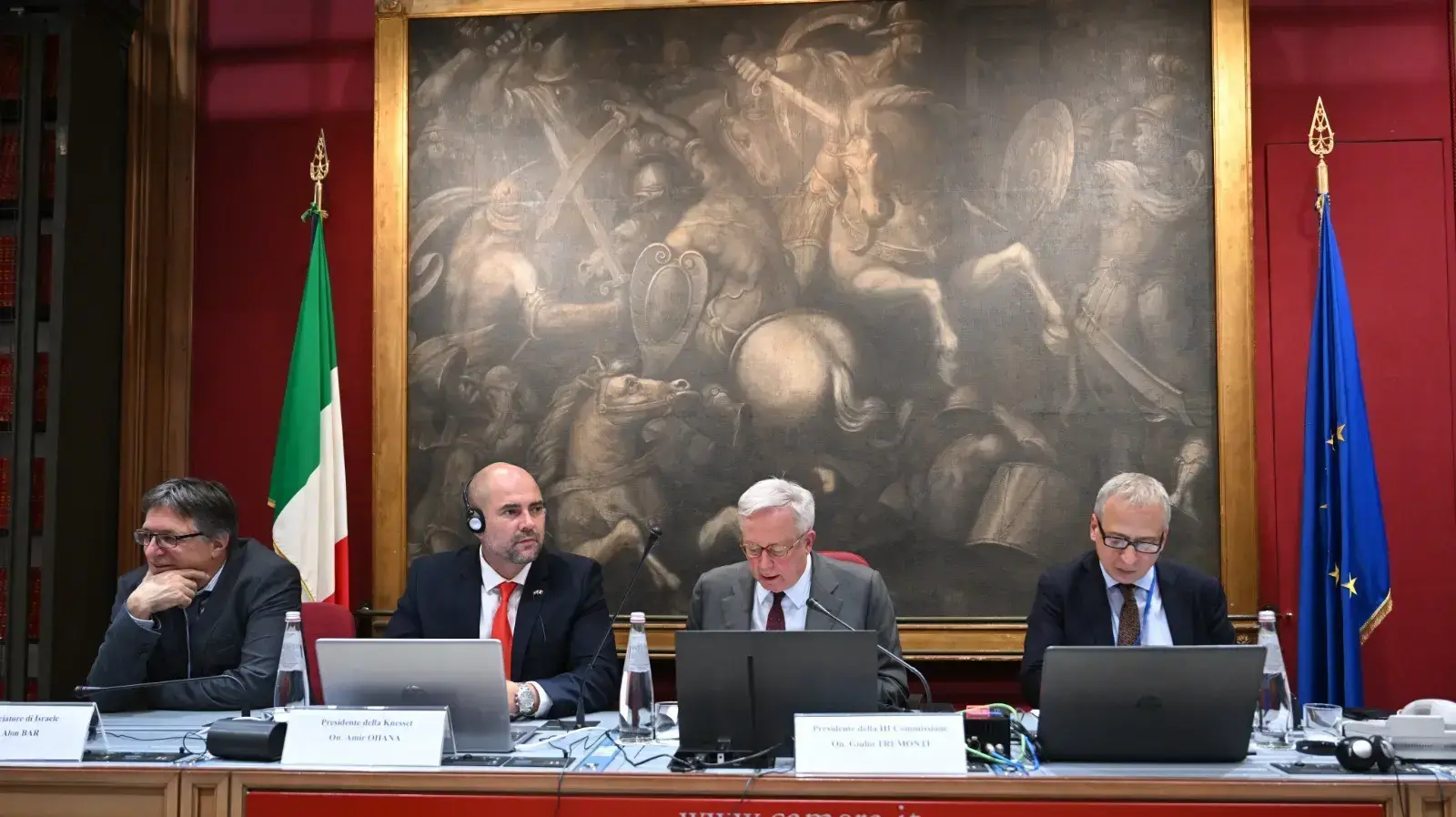 יו"ר הכנסת, ח"כ אמיר אוחנה, בדיון מיוחד של ועדות החוץ והביטחון משני בתי הפרלמנט באיטליה. 9 במאי 2023 יו"ר הכנסת, ח"כ אמיר אוחנה, בדיון מיוחד של ועדות החוץ והביטחון משני בתי הפרלמנט באיטליה. 9 במאי 2023
