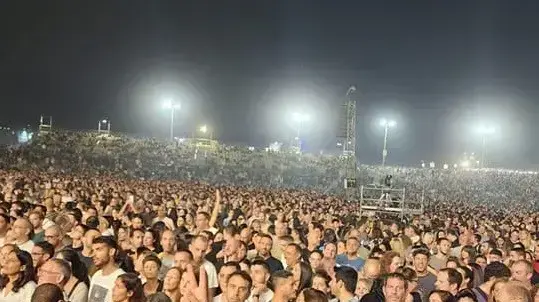 הקהל בהופעת נשף רוק 11 של אביב גפן בפארק הירקון, 11 במאי 2023 הקהל בהופעת נשף רוק 11 של אביב גפן בפארק הירקון, 11 במאי 2023