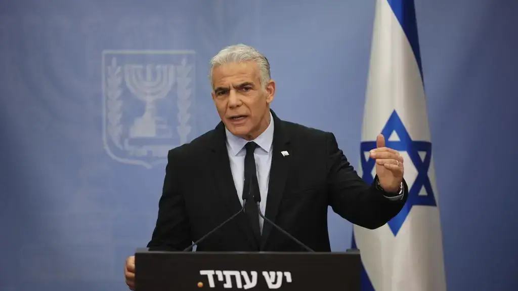 יאיר לפיד בישיבת סיעת יש עתיד, 15 במאי 2023 יאיר לפיד בישיבת סיעת יש עתיד, 15 במאי 2023