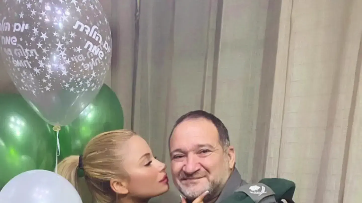 יער שבתאי ואביה מפכ"ל המשטרה קובי שבתאי יער שבתאי ואביה מפכ"ל המשטרה קובי שבתאי