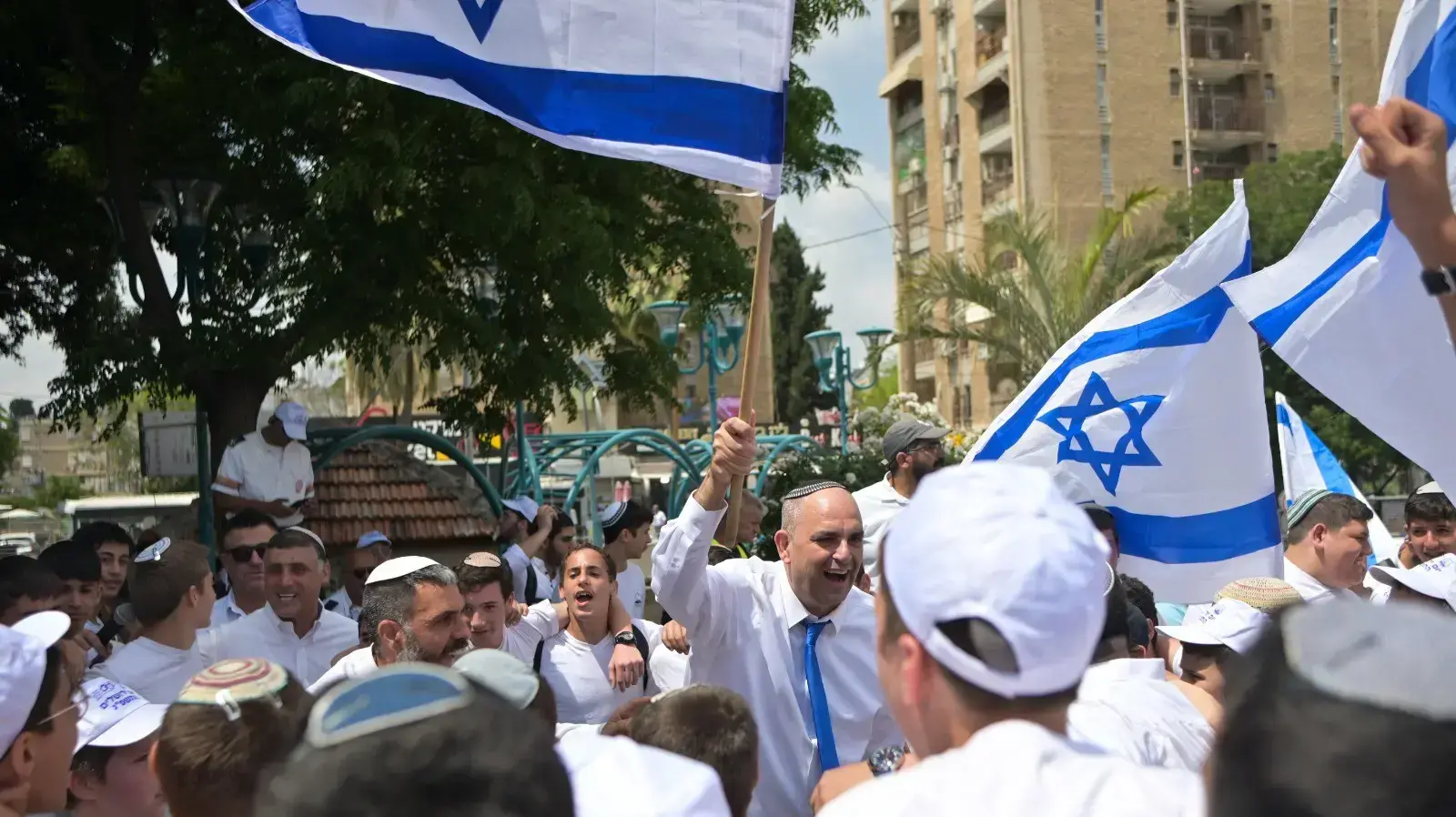 מצעד הדגלים בלוד
18.05.23 מצעד הדגלים בלוד
18.05.23