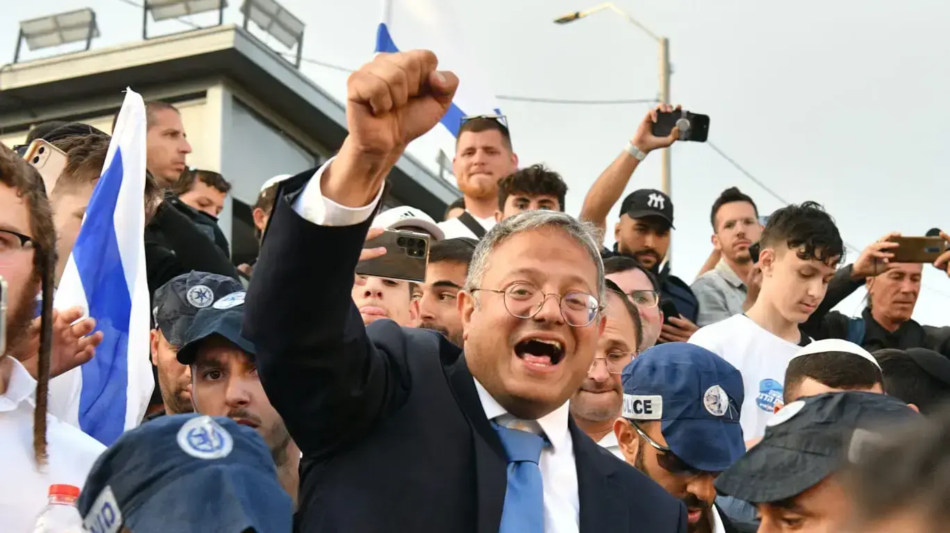 איתמר בן גביר בצעדת ירושלים , שער שכם יום ירושלים. 18 במאי 2023 איתמר בן גביר בצעדת ירושלים , שער שכם יום ירושלים. 18 במאי 2023