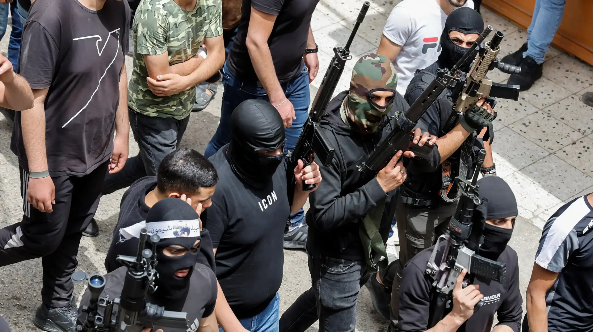 הלווית חמושים פלסטינים שנהרגו בפלישת צה"ל למחנה הפליטים בשכם. 22 במאי 2023 הלווית חמושים פלסטינים שנהרגו בפלישת צה"ל למחנה הפליטים בשכם. 22 במאי 2023