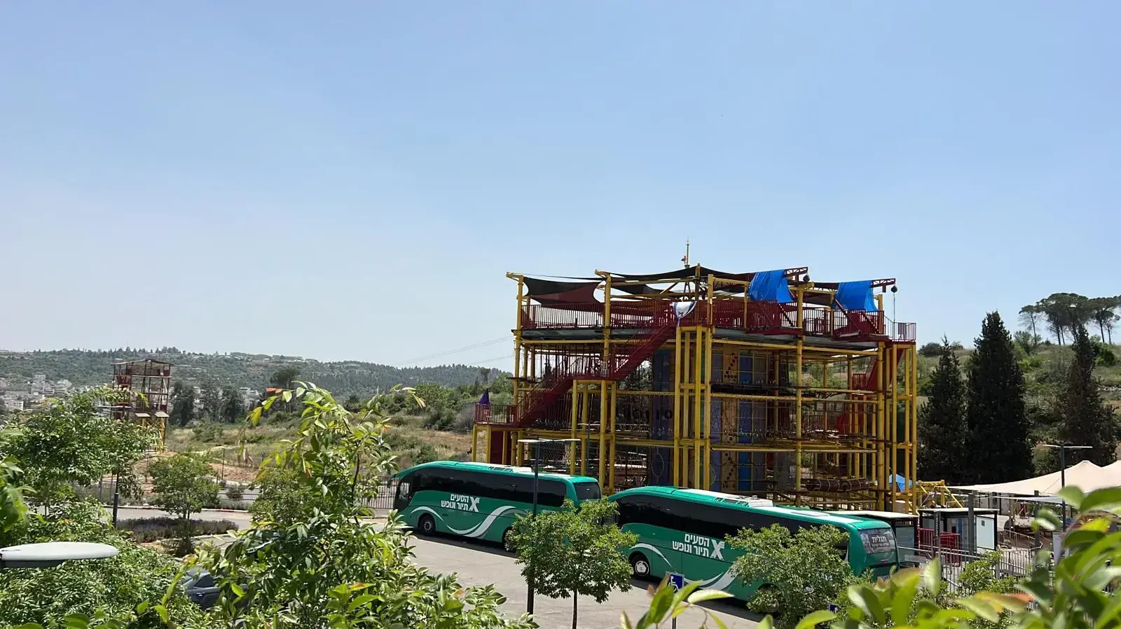 פארק ספורט בו נפצעה ילדה לאחר שנפלה ממתקן, קרית ענבים, 23 במאי 2023 פארק ספורט בו נפצעה ילדה לאחר שנפלה ממתקן, קרית ענבים, 23 במאי 2023