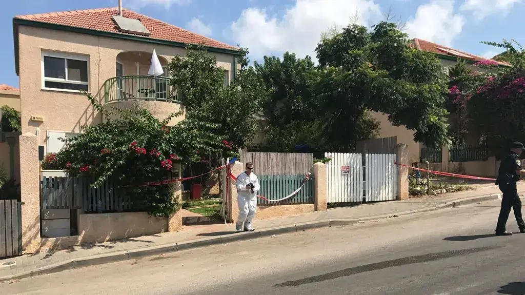 זירת הירי בסרגיי חנוכייב, פגוע נפש שנורה למוות על ידי המשטרה זירת הירי בסרגיי חנוכייב, פגוע נפש שנורה למוות על ידי המשטרה