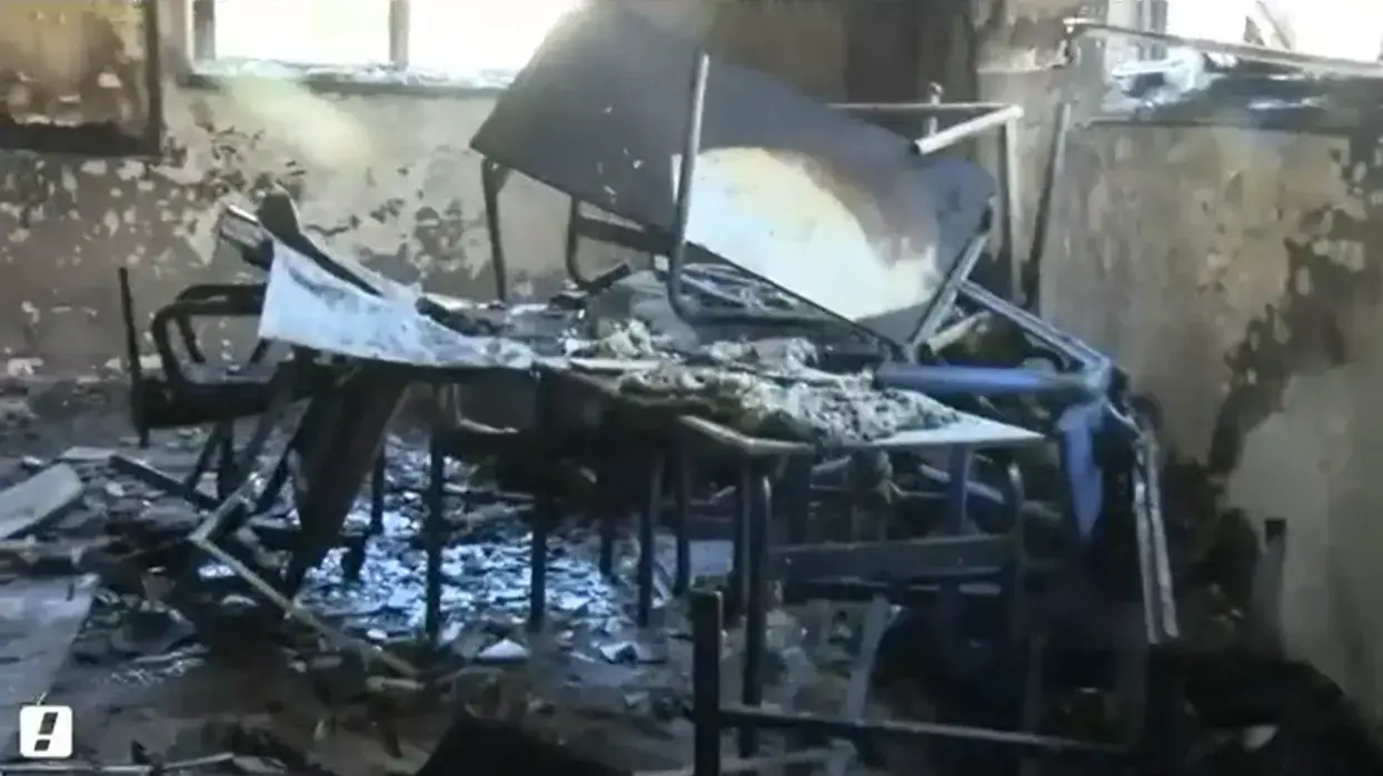 מכינה קדם צבאית הוצתה בלוד, איש לא נפגע , החניכים הצילו ספרי תורה
11.5.21 מכינה קדם צבאית הוצתה בלוד, איש לא נפגע , החניכים הצילו ספרי תורה
11.5.21