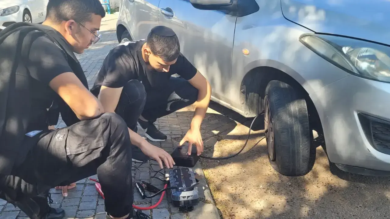 ידידים בתיכון מעיין ידידים בתיכון מעיין