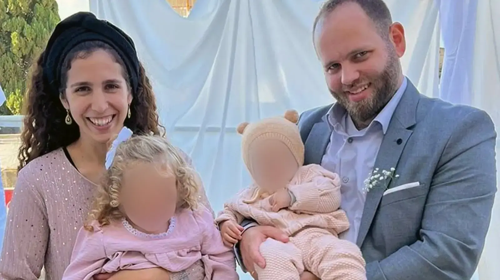 מאיר תמרי, הנרצח בפיגוע הירי ביישוב חרמש שבשומרון, יחד עם אשתו וילדיו מאיר תמרי, הנרצח בפיגוע הירי ביישוב חרמש שבשומרון, יחד עם אשתו וילדיו