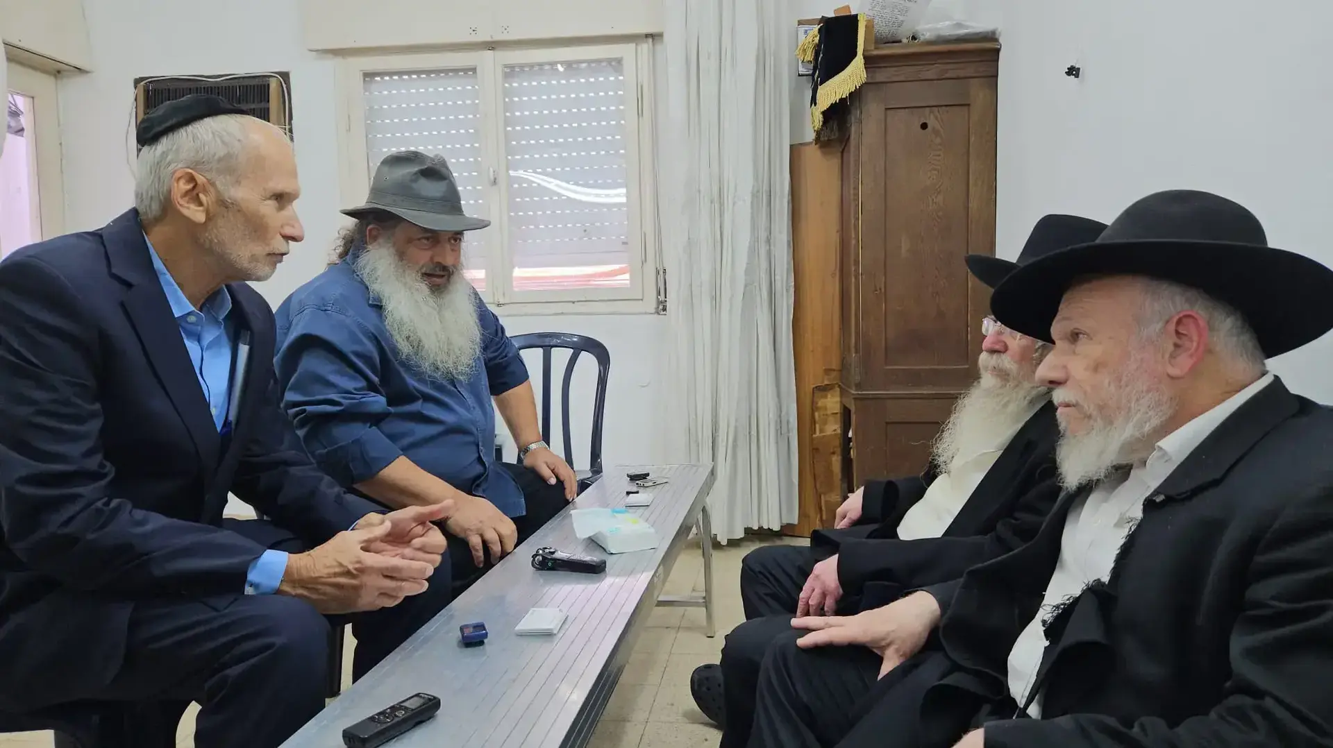 ירון אנג'ל ועמר בר לב אצל בניו של הרב אדלשטיין . 4 ביוני 2023 ירון אנג'ל ועמר בר לב אצל בניו של הרב אדלשטיין . 4 ביוני 2023