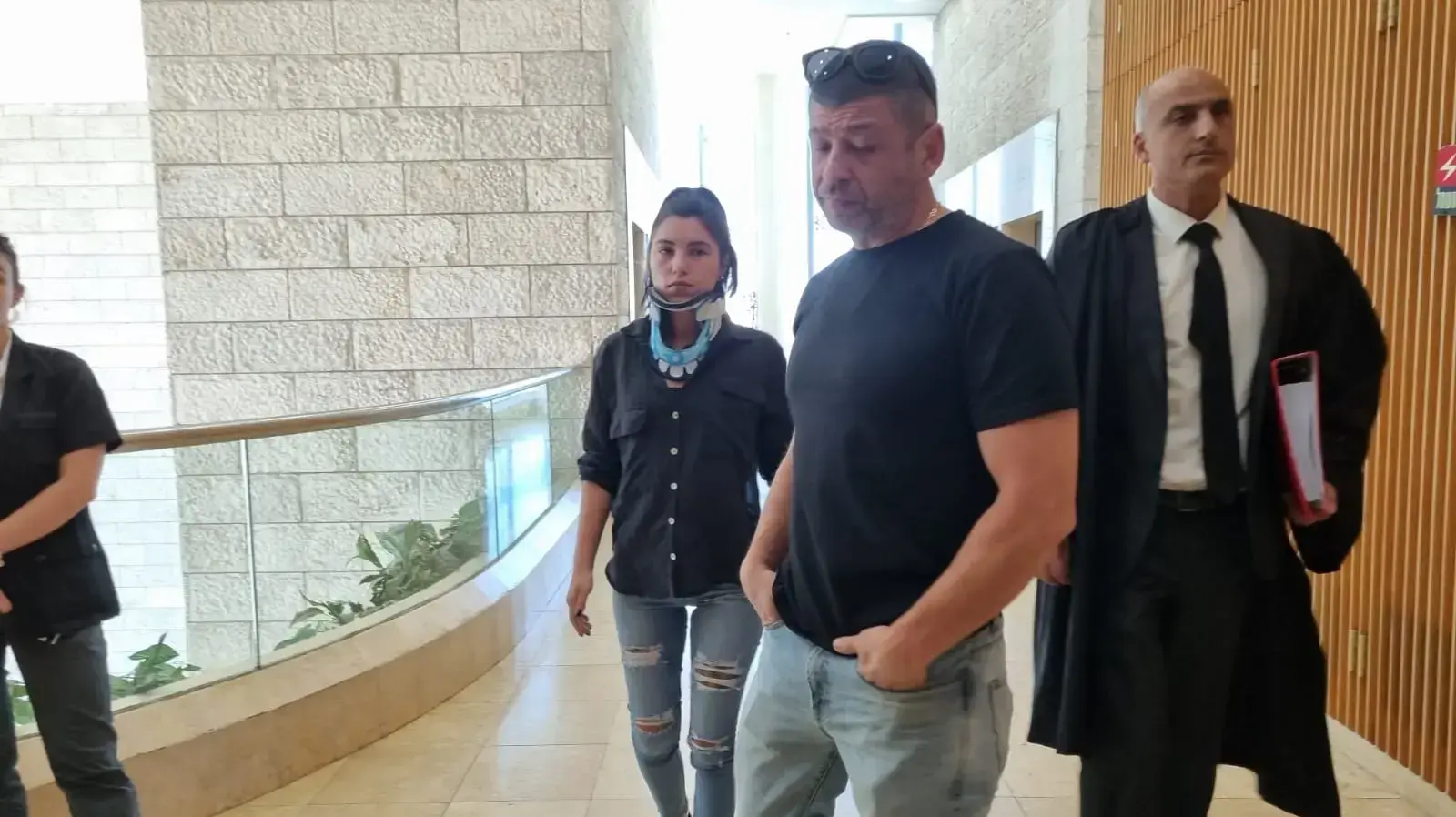 יאנה בלום הצעירה שגרמה לתאונה בנגב בה נהרג התינוק מעין דומנוביץ', בהקראת כתב האישום, בימ"ש מחוזי ב"ש, 5 ביוני 2023 יאנה בלום הצעירה שגרמה לתאונה בנגב בה נהרג התינוק מעין דומנוביץ', בהקראת כתב האישום, בימ"ש מחוזי ב"ש, 5 ביוני 2023
