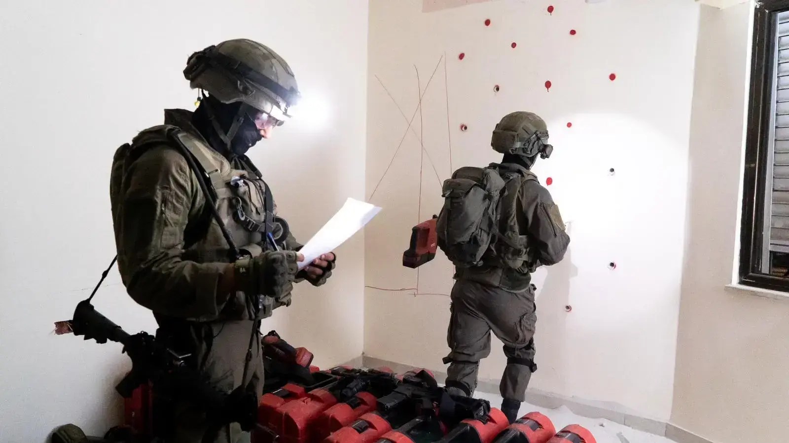 הריסת בית המחבל שביצע את פיגוע המטענים בירושלים, 8 ביוני 2023. הריסת בית המחבל שביצע את פיגוע המטענים בירושלים, 8 ביוני 2023.