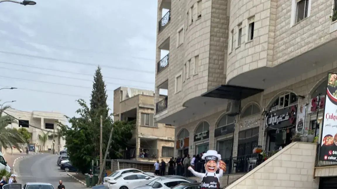 פעוטה בת 3 ונפגעים נוספים באירועי ירי בצפון. תמונה מזירת האירוע בכפר כנא. 8 ביוני 2023
