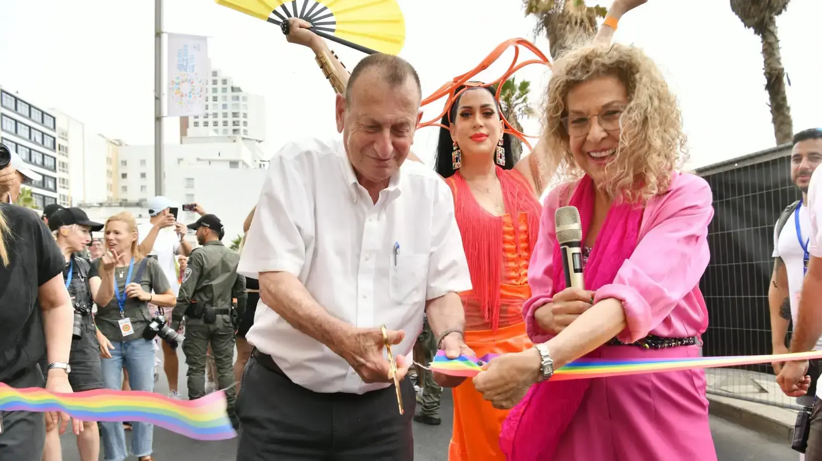 רון חולדאי במצעד הגאווה בתל אביב. 8 ביוני 2023 רון חולדאי במצעד הגאווה בתל אביב. 8 ביוני 2023