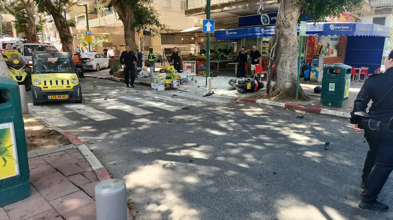 פצוע בפיצוץ אופנוע ברחוב רש"י, רמת גן, 11 ביוני 2023 פצוע בפיצוץ אופנוע ברחוב רש"י, רמת גן, 11 ביוני 2023
