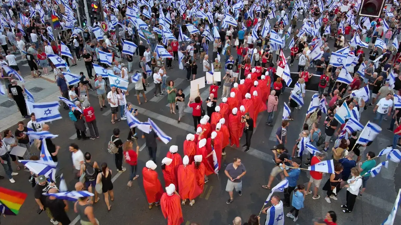 בונות אלטרנטיבה בהפגנה בקפלן, 17 ביוני 2923 בונות אלטרנטיבה בהפגנה בקפלן, 17 ביוני 2923