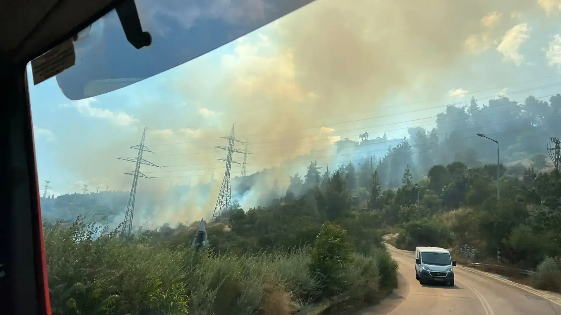 שריפה פרצה ליד ירושלים, כביש 1 נסגר לשני הכיוונים 18 ביוני 2023