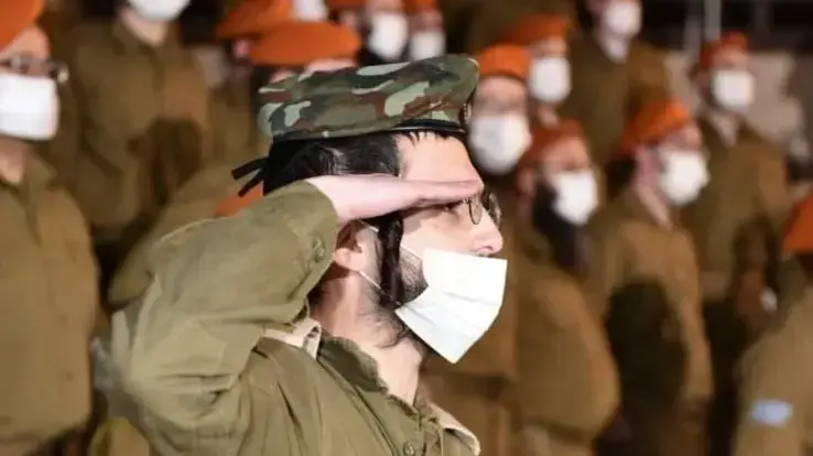 "למה את יוצאת מהנחה שלא עשיתי צבא? כי אני חובש כיפה?": חרדי הותקף מילולית באוטובוס "למה את יוצאת מהנחה שלא עשיתי צבא? כי אני חובש כיפה?": חרדי הותקף מילולית באוטובוס