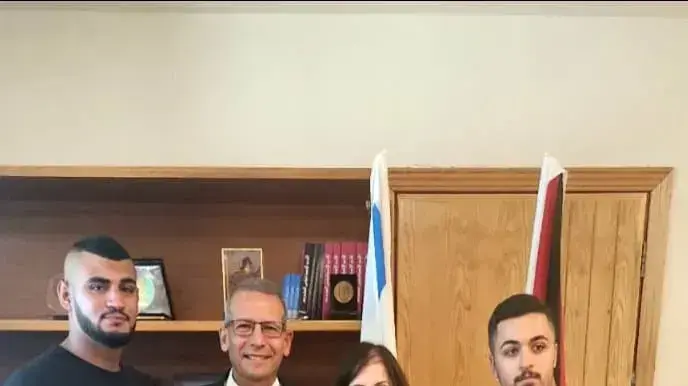 שגרירות ישראל בירדן העניקה תעודות הערכה למסייעים בהשבת שלום רוטבן. 19 ביוני 2023 שגרירות ישראל בירדן העניקה תעודות הערכה למסייעים בהשבת שלום רוטבן. 19 ביוני 2023