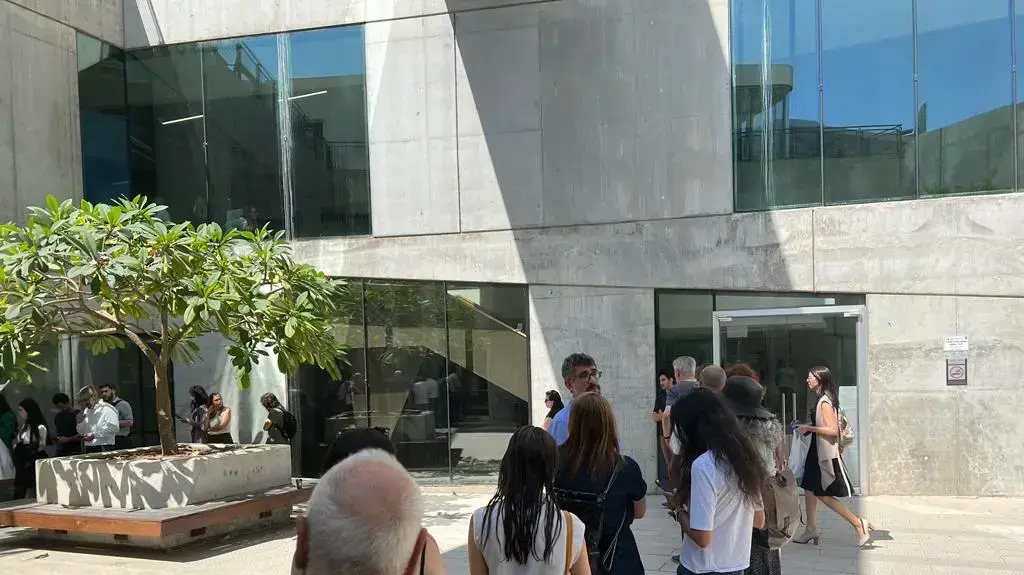 תור לקלפי בבית המשפט המחוזי בתל אביב תור לקלפי בבית המשפט המחוזי בתל אביב