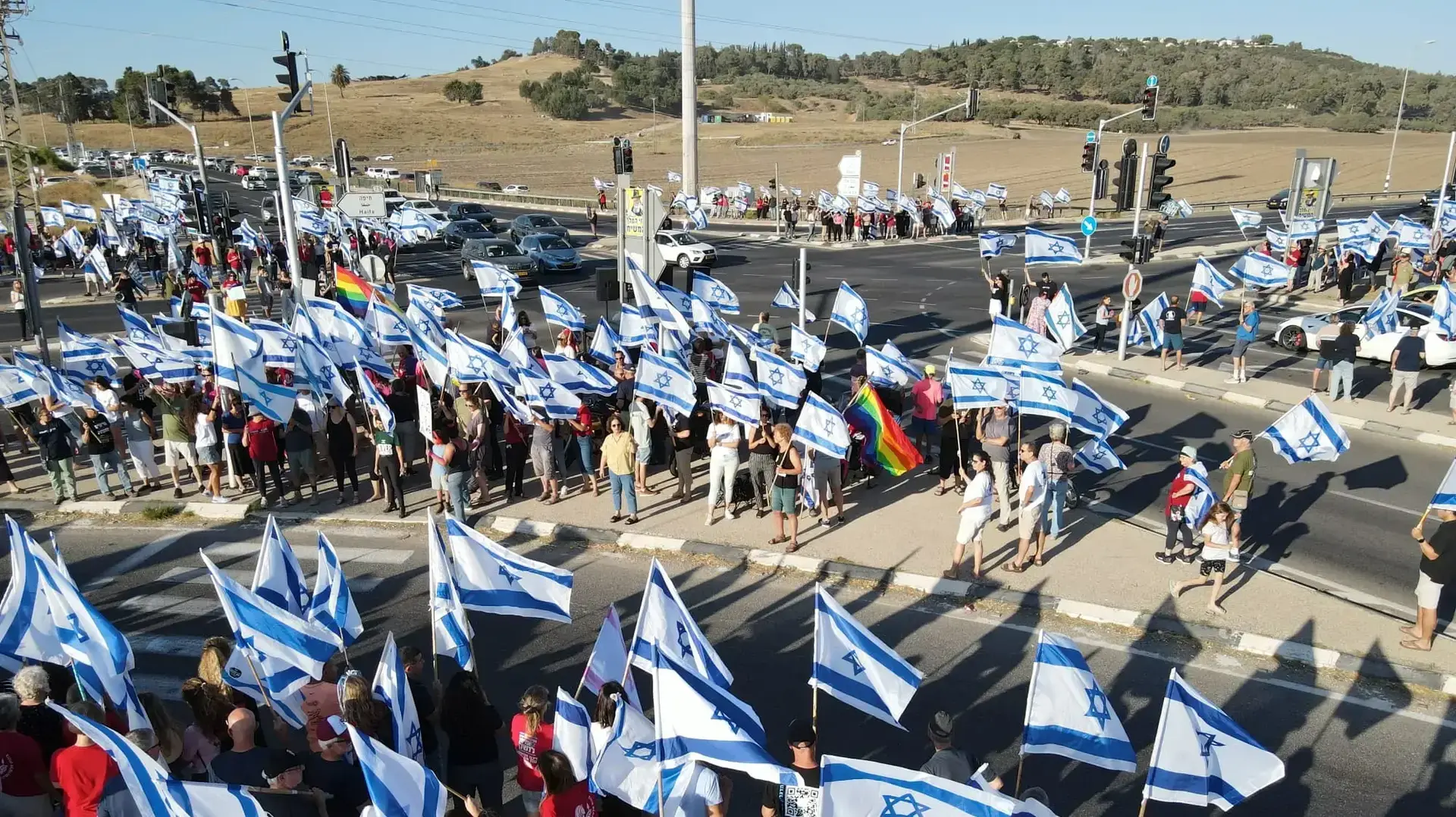 הפגנה נגד המהפכה המשפטית בצומת נהלל, 24 ביוני 2023 הפגנה נגד המהפכה המשפטית בצומת נהלל, 24 ביוני 2023