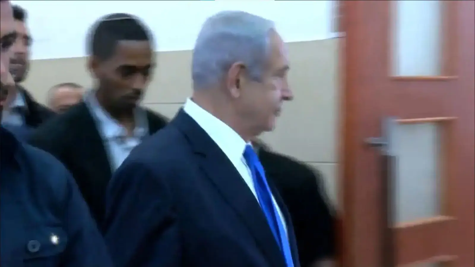 הגעת רה"מ בנימין נתניהו לדיון בו תישמע עדות ארנון מילצ'ן בתיק 1000,בימ"ש מחוזי ירושלים, 25 ביוני 2023 הגעת רה"מ בנימין נתניהו לדיון בו תישמע עדות ארנון מילצ'ן בתיק 1000,בימ"ש מחוזי ירושלים, 25 ביוני 2023