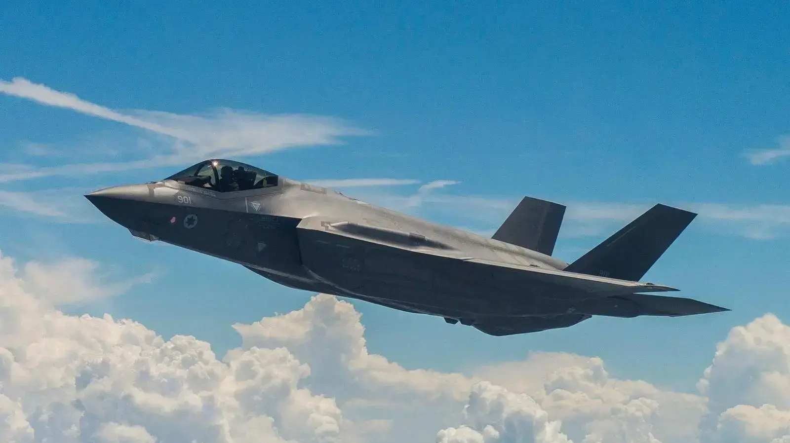 מטוס ה"אדיר" (F35)