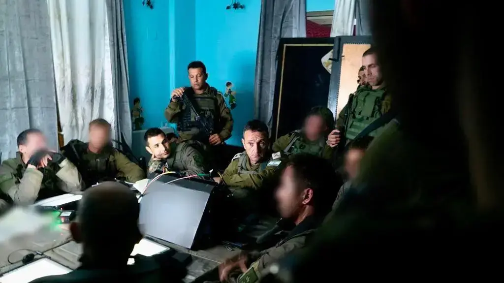 הרמטכ"ל הרצי הלוי בהערכת מצב בחמ"ל, 3 ביולי 2023 הרמטכ"ל הרצי הלוי בהערכת מצב בחמ"ל, 3 ביולי 2023