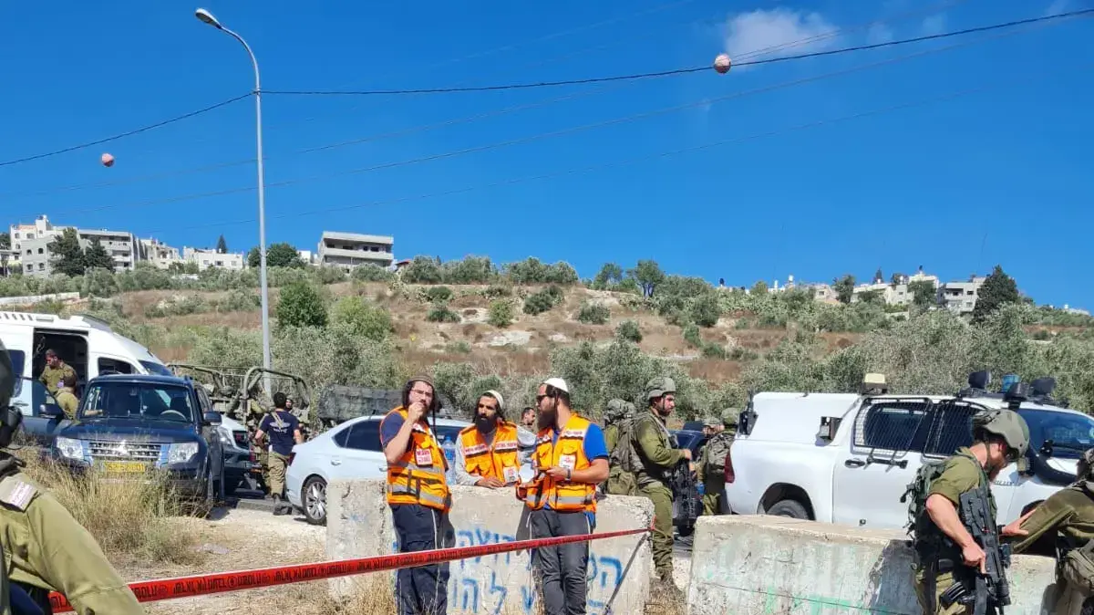 פצוע אנוש בפיגוע ירי ליד קדומים 06 ביולי 2023 פצוע אנוש בפיגוע ירי ליד קדומים 06 ביולי 2023
