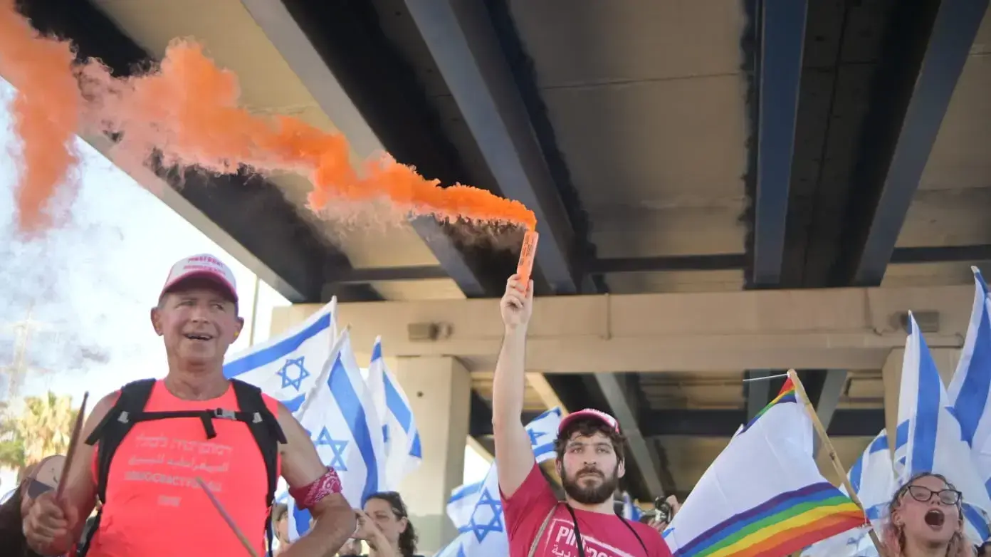 יום השיבושים: מחאות נגד המהפכה המשפטית בתל אביב . 11 ביולי 2023 יום השיבושים: מחאות נגד המהפכה המשפטית בתל אביב . 11 ביולי 2023
