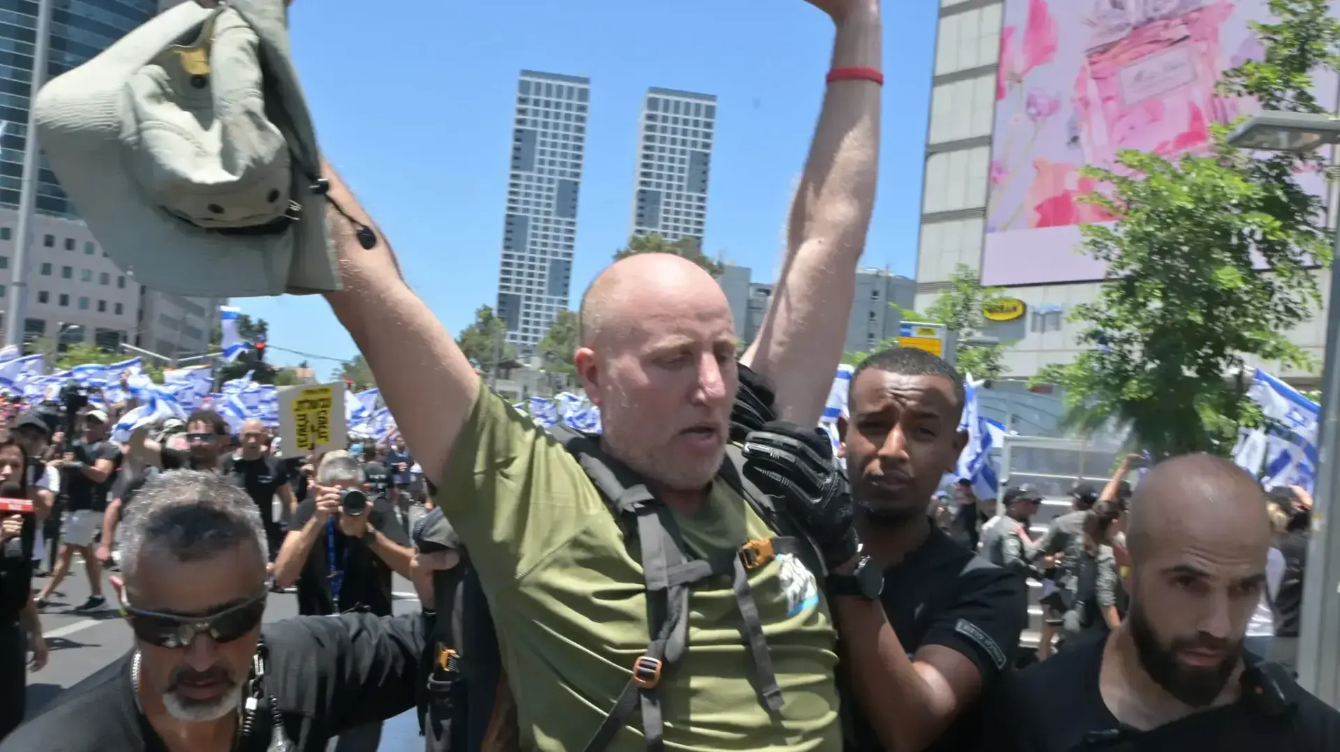 יום השיבושים: מחאות נגד המהפכה המשפטית,קפלן, תל אביב . 11 ביולי 2023 יום השיבושים: מחאות נגד המהפכה המשפטית,קפלן, תל אביב . 11 ביולי 2023