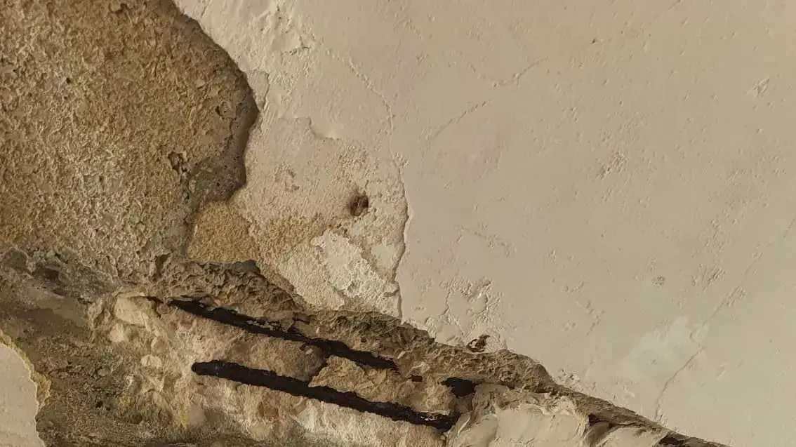 נפילת חתיכת בטון מחזית בניין בגני תקווה, 14 ביולי, 2023 נפילת חתיכת בטון מחזית בניין בגני תקווה, 14 ביולי, 2023