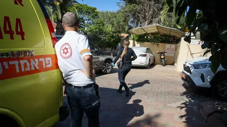 זירת הרצח במכבים, האב שי בלום נעצר בחשד שירה למוות בבנו