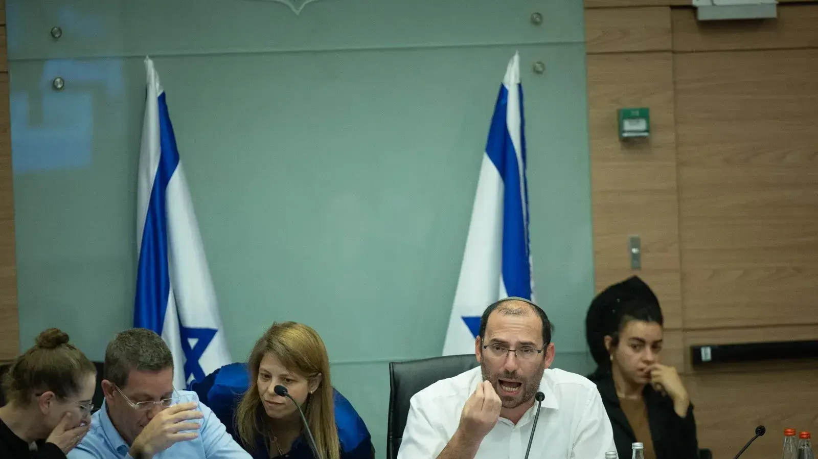 דיון ועדת החוקה, 19 ביולי 2023 דיון ועדת החוקה, 19 ביולי 2023