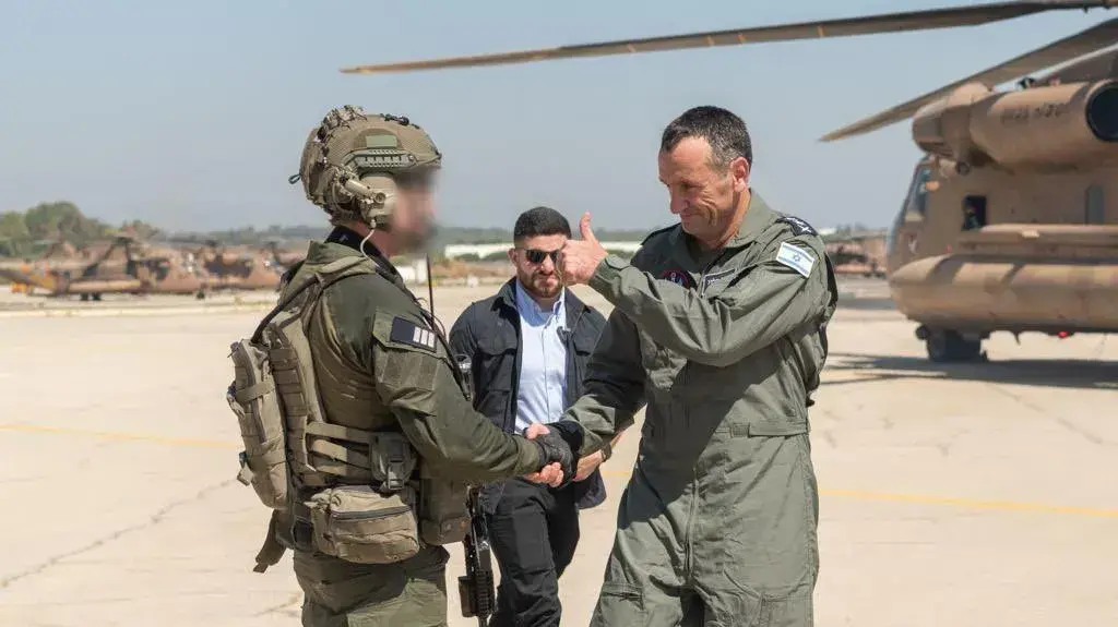 ביקור הרמטכ״ל הרצי הלוי בבסיס חיל האוויר תל נוף, 19 ביולי 2023 ביקור הרמטכ״ל הרצי הלוי בבסיס חיל האוויר תל נוף, 19 ביולי 2023