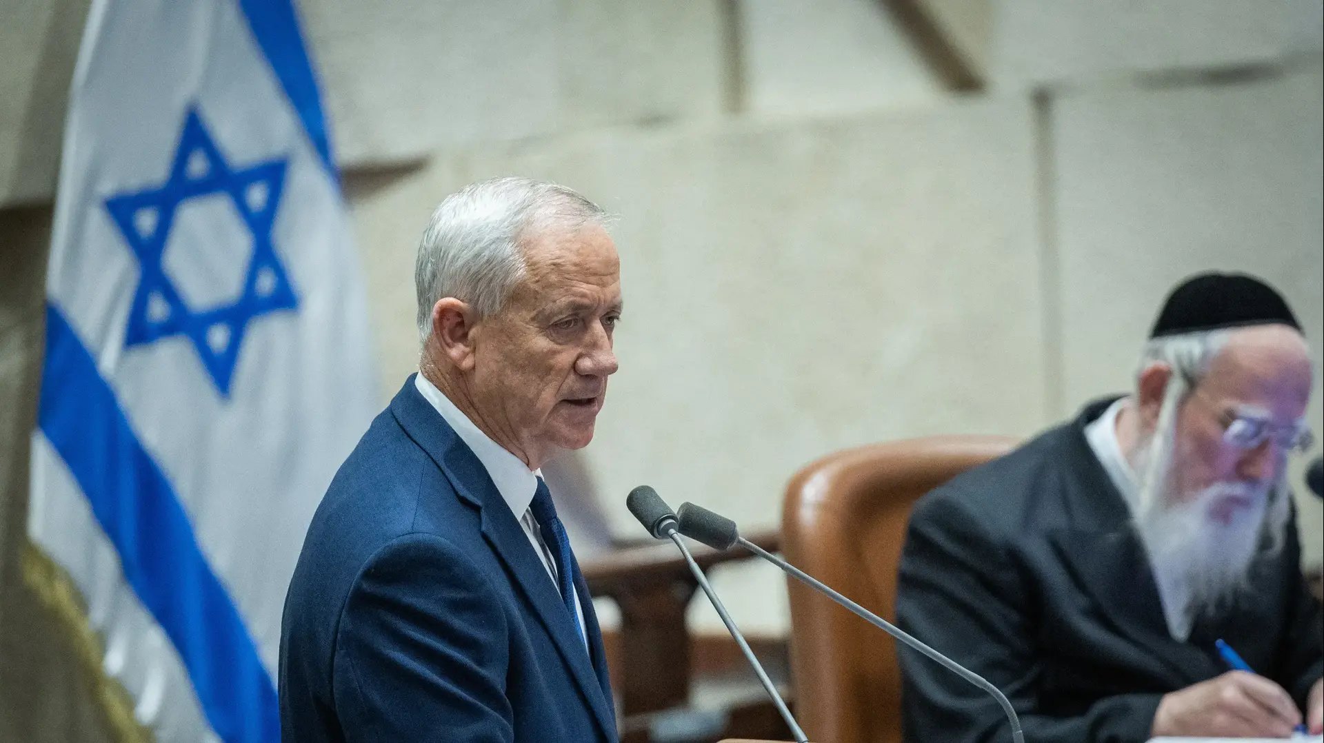 בני גנץ במליאת הכנסת לקראת ההצבעה על ביטול חוק עילת הסבירות 24 ביולי 2023 בני גנץ במליאת הכנסת לקראת ההצבעה על ביטול חוק עילת הסבירות 24 ביולי 2023