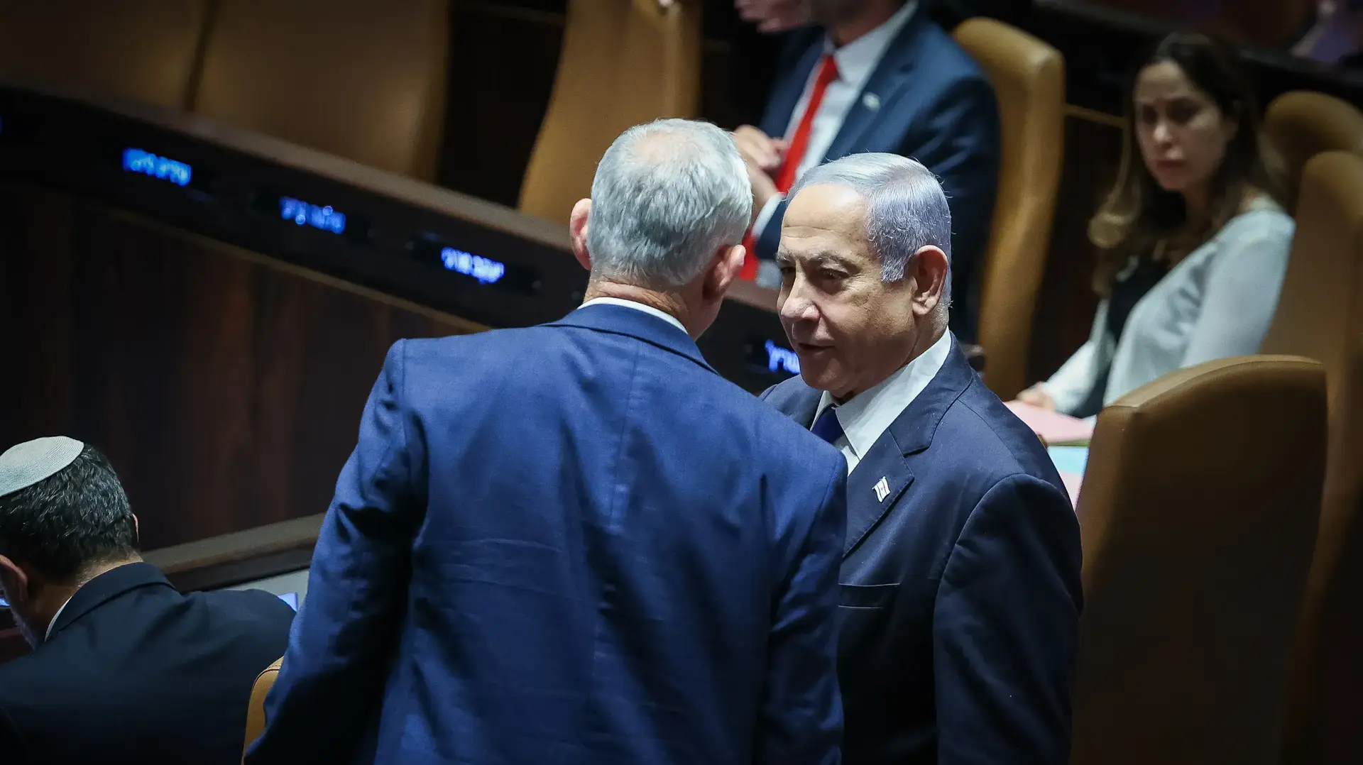 בנימין נתניהו, בני גנץ, הצבעה על ביטול עילת הסבירות, כנסת, 24 ביולי 2023 בנימין נתניהו, בני גנץ, הצבעה על ביטול עילת הסבירות, כנסת, 24 ביולי 2023
