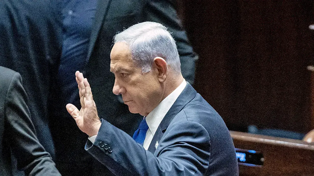 ראש הממשלה בנימין נתניהו יוצא ממליאת הכנסת אחרי הצבעת צמצום עילת הסבירות, 24.7.2023 ראש הממשלה בנימין נתניהו יוצא ממליאת הכנסת אחרי הצבעת צמצום עילת הסבירות, 24.7.2023
