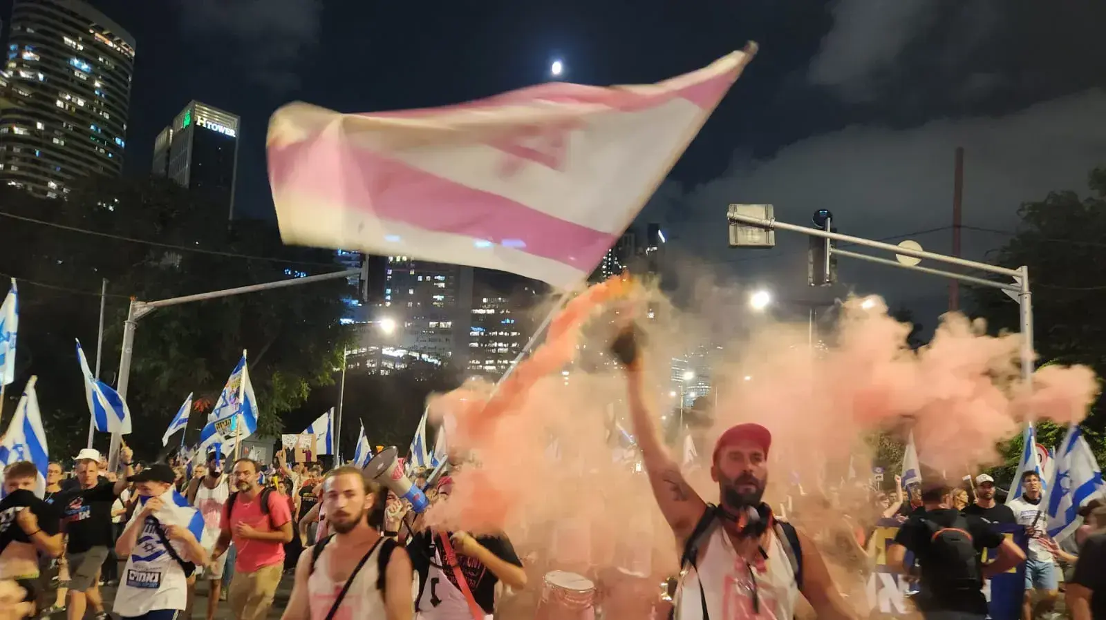 הפגנה נגד המהפכה המשפטית, צומת קפלן, 29ביולי 2023 הפגנה נגד המהפכה המשפטית, צומת קפלן, 29ביולי 2023