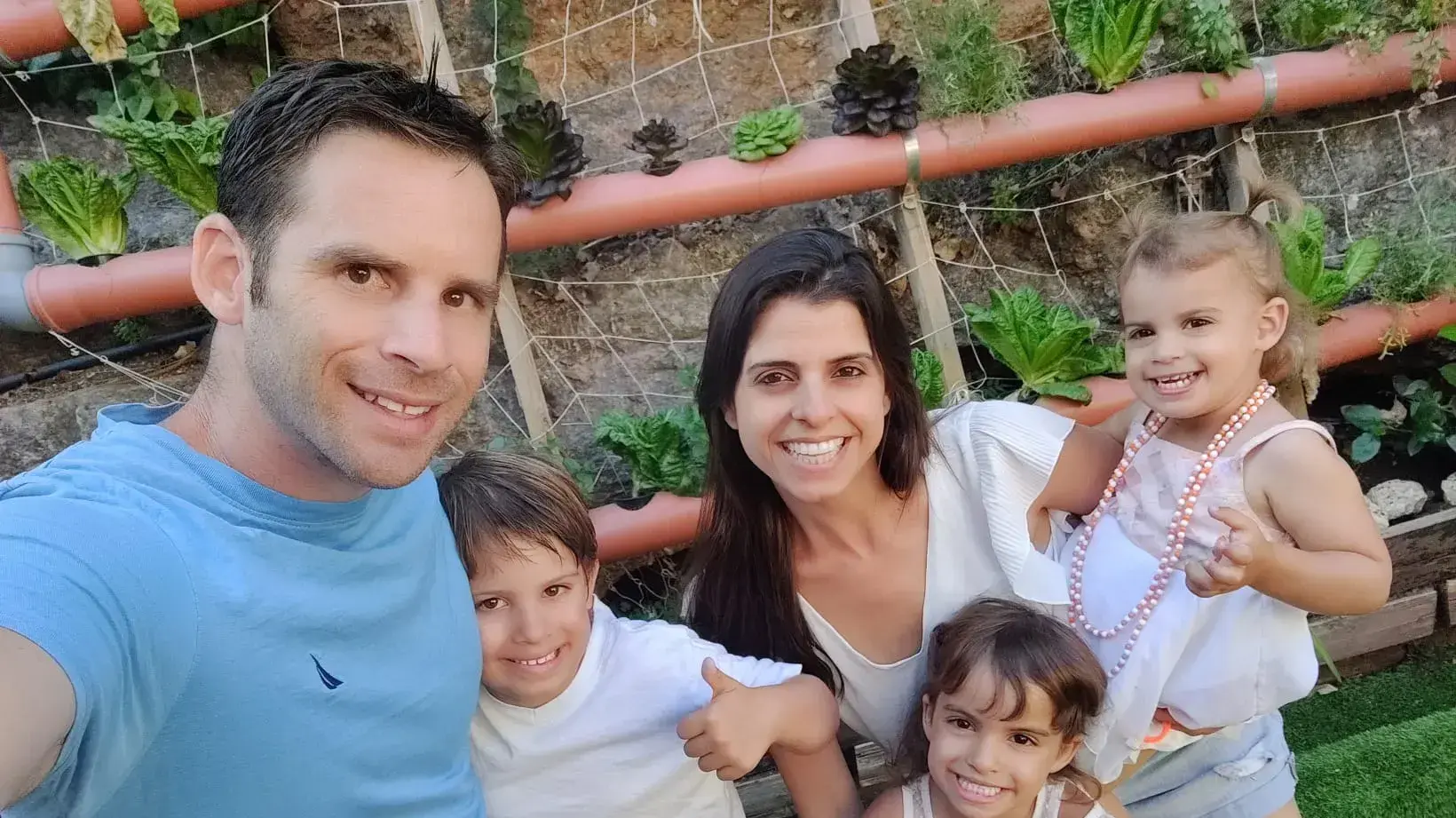 אלעד ושרית זיו וילדיהם אלעד ושרית זיו וילדיהם