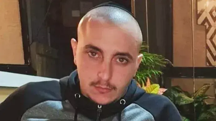 עדי מזרחי מגזין עדי מזרחי מגזין