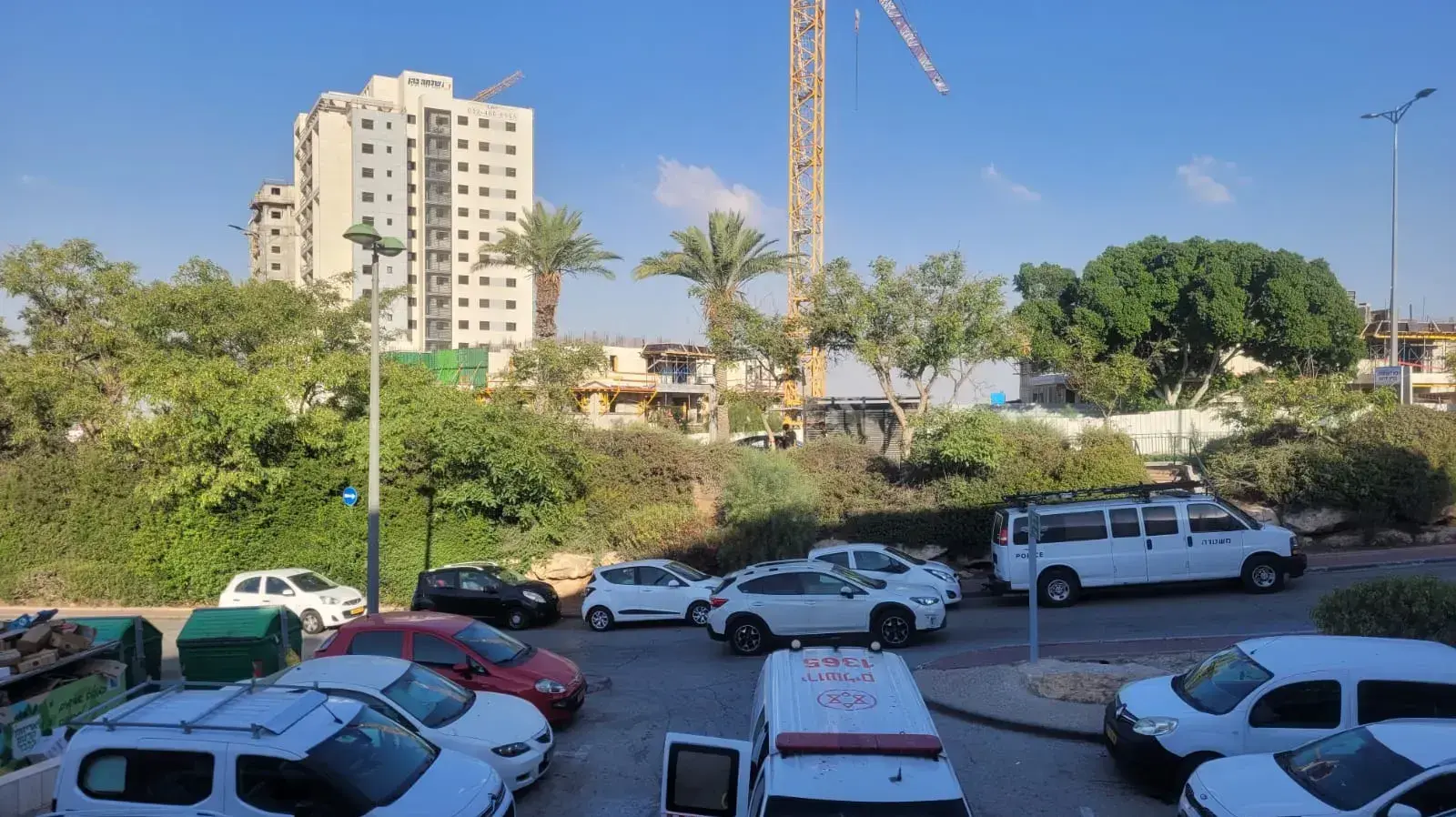 זירת פיגוע ירי ליד קניון, מעלה אדומים, 1 באוגוסט 2023 זירת פיגוע ירי ליד קניון, מעלה אדומים, 1 באוגוסט 2023