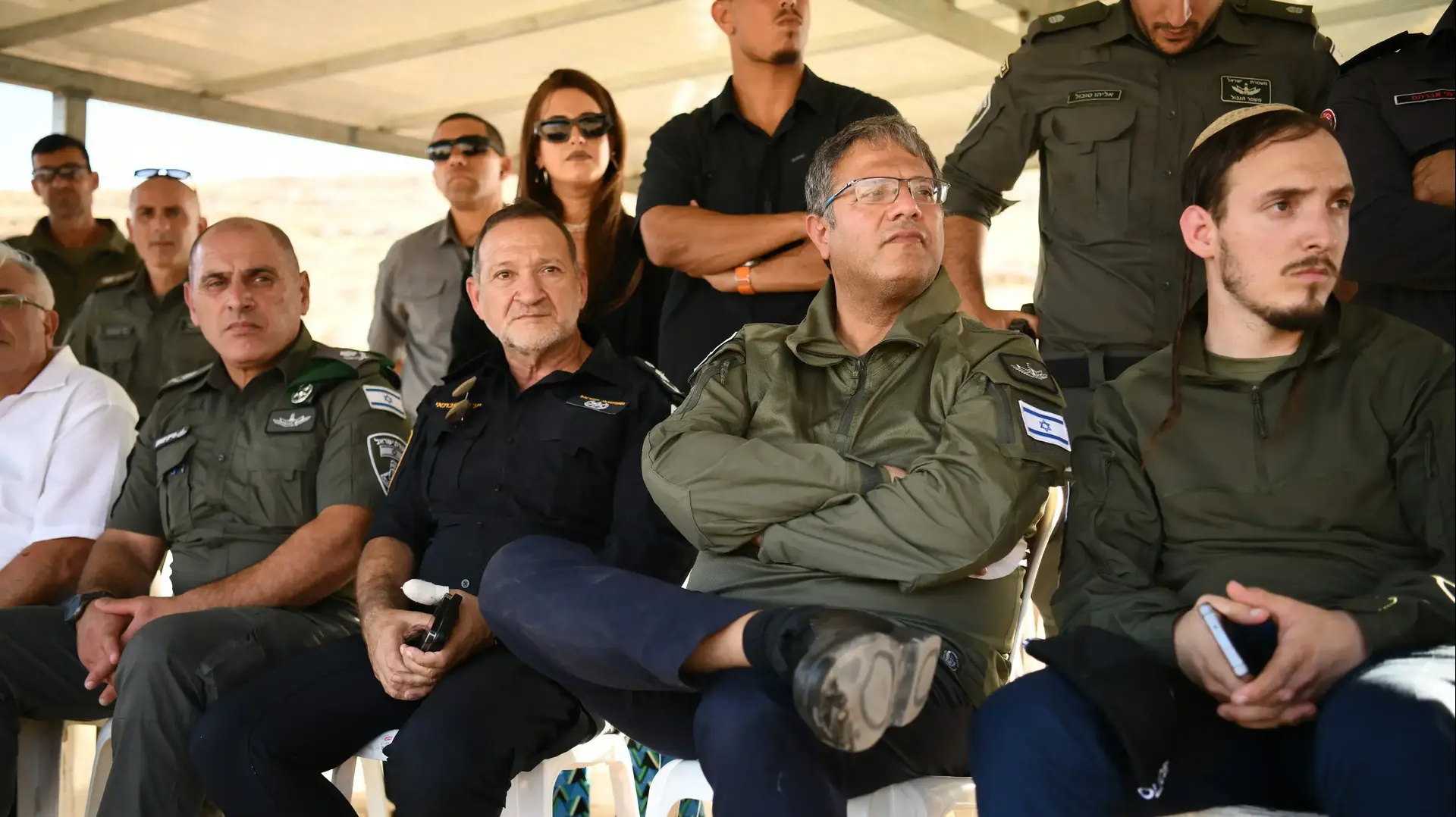 השר לבטחון לאומי, איתמר בן גביר ביקר עם מפכ"ל המשטרה יעקב שבתאי, בבסיס האימונים של מג"ב במכמש, 1 באוגוסט 2023 השר לבטחון לאומי, איתמר בן גביר ביקר עם מפכ"ל המשטרה יעקב שבתאי, בבסיס האימונים של מג"ב במכמש, 1 באוגוסט 2023