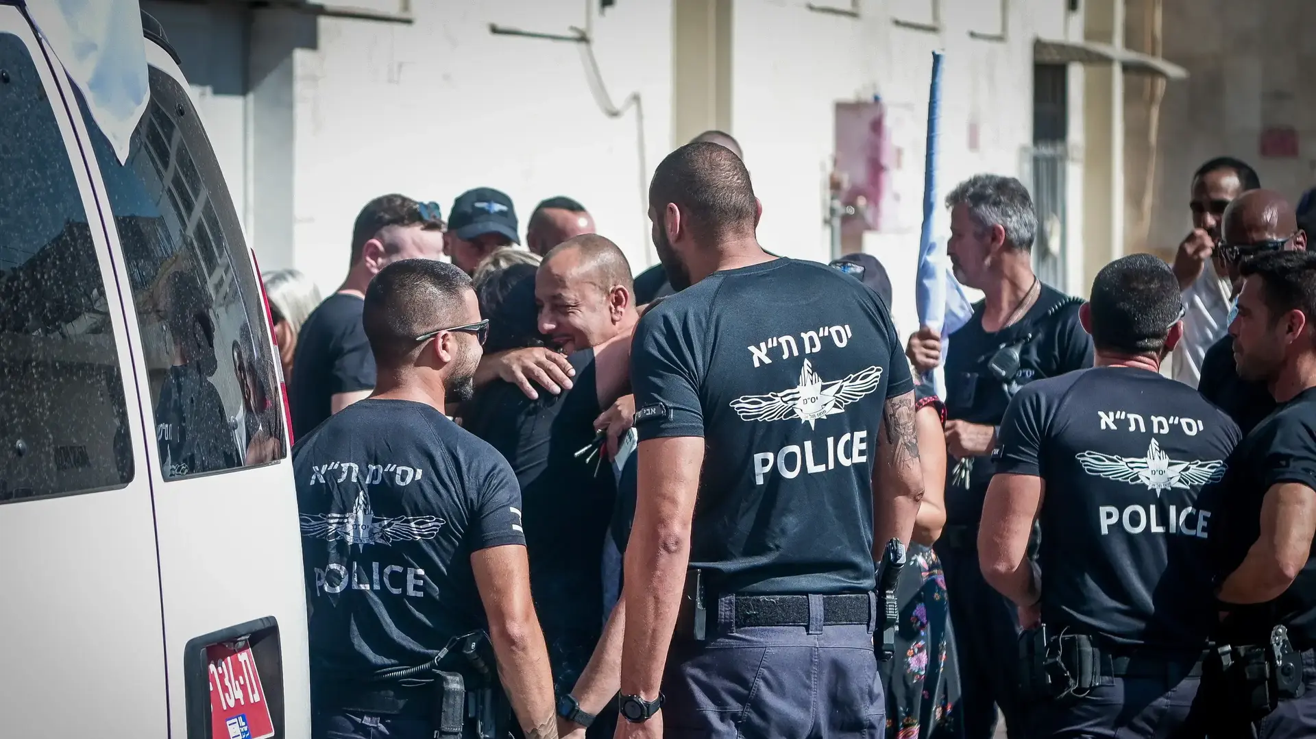 סנ"צ יאיר חנונה מגיע לחקירה במשרדי מח"ש ת"א, 2 באוגוסט 2023 סנ"צ יאיר חנונה מגיע לחקירה במשרדי מח"ש ת"א, 2 באוגוסט 2023