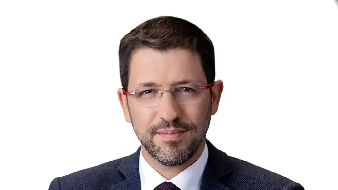 ציקי אבישר