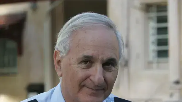 גיורא רום