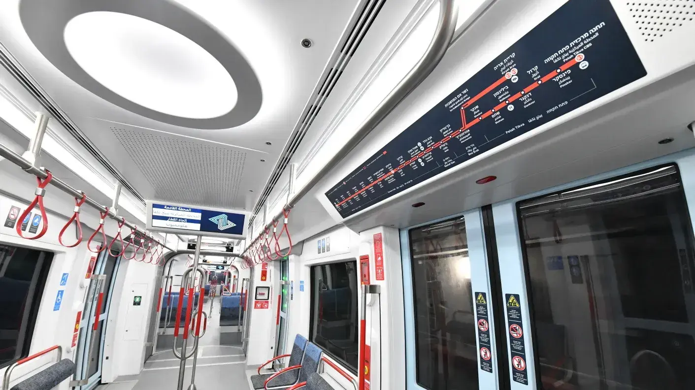 רכבות הקו האדום מבפנים רכבות הקו האדום מבפנים